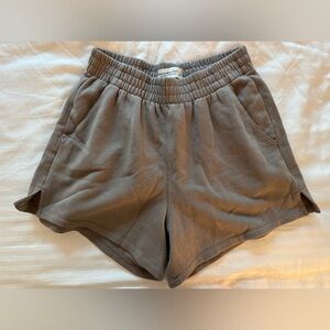 Abercrombie Mid Rise Sunday Short